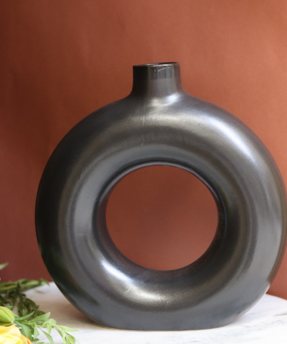Large Donut Vase - Black