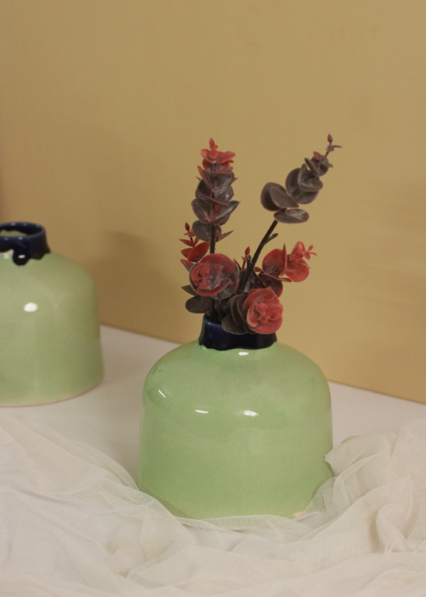 159.png Green Round Vase