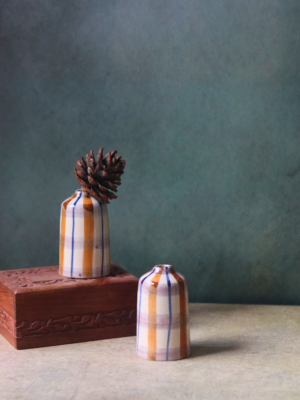 182_7554f3eb-8182-4763-8a06-d84542bab04f-1.png Chequered Bud Vase - Tall