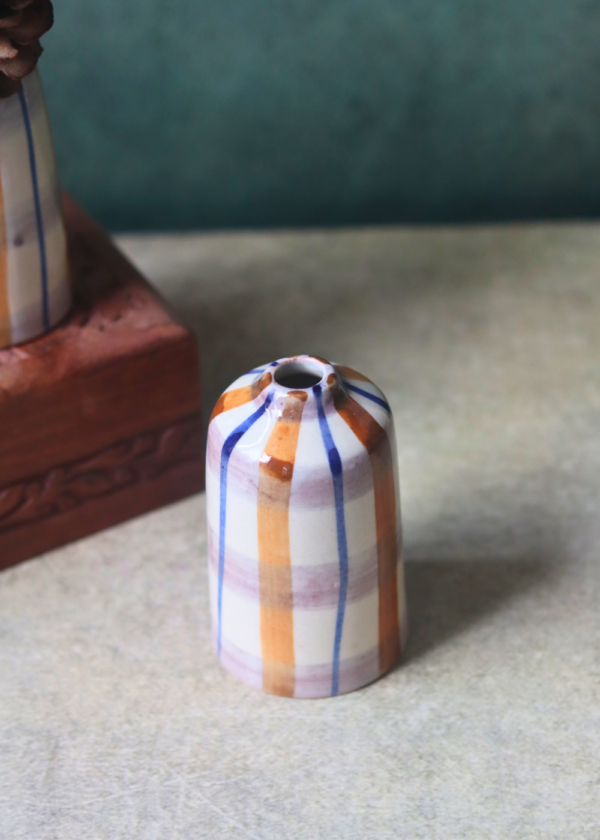 3_bd531238-02cb-42b4-a70e-ea2ca96e70fa.png Set of 6 Small Vases