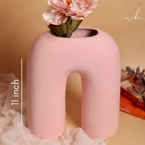59_71917e40-1c52-4477-8b4c-a3563df66017.png Pink Leg Vase