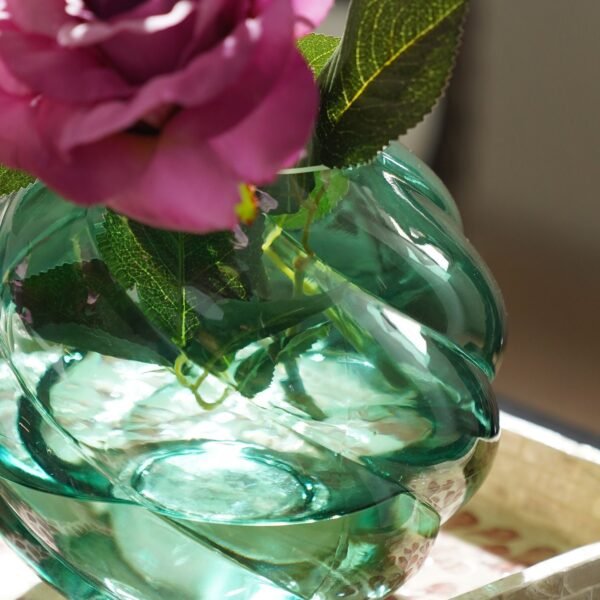 Green Swirl Texture Glass Vase