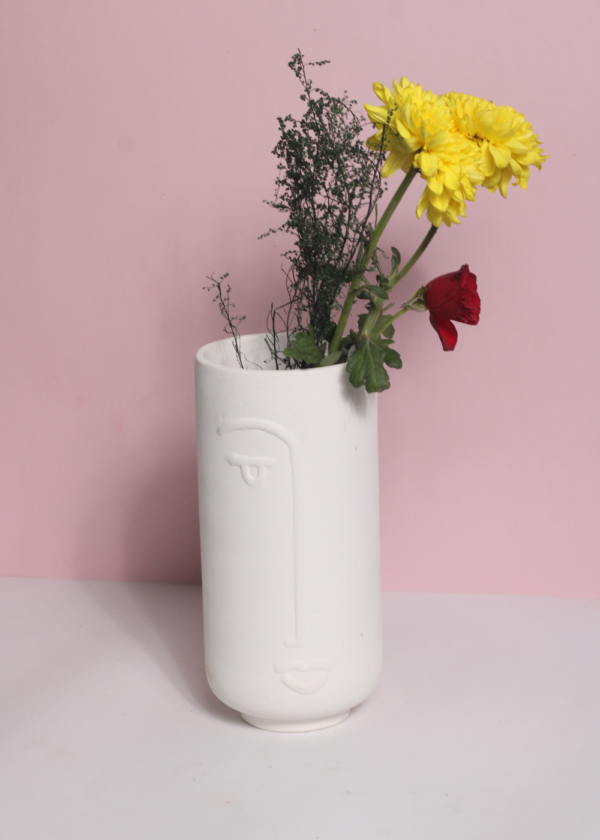 Abstract Face vase