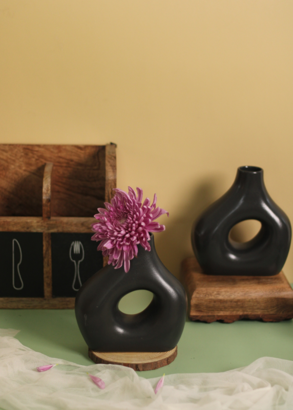 99.png Misfit Donut Vase - Small