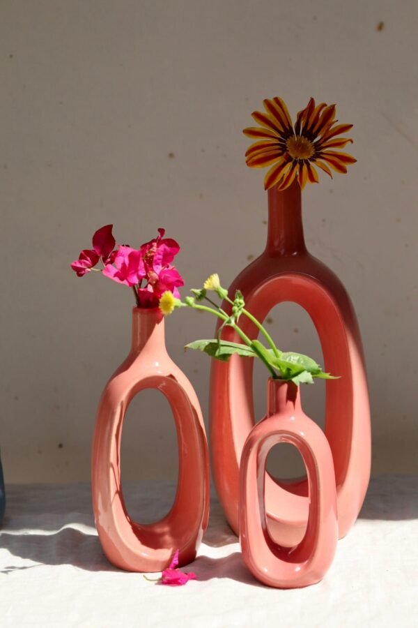 Pink Contour Vase - Mid