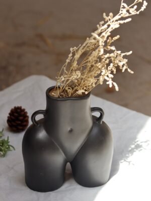 Black Body Vase